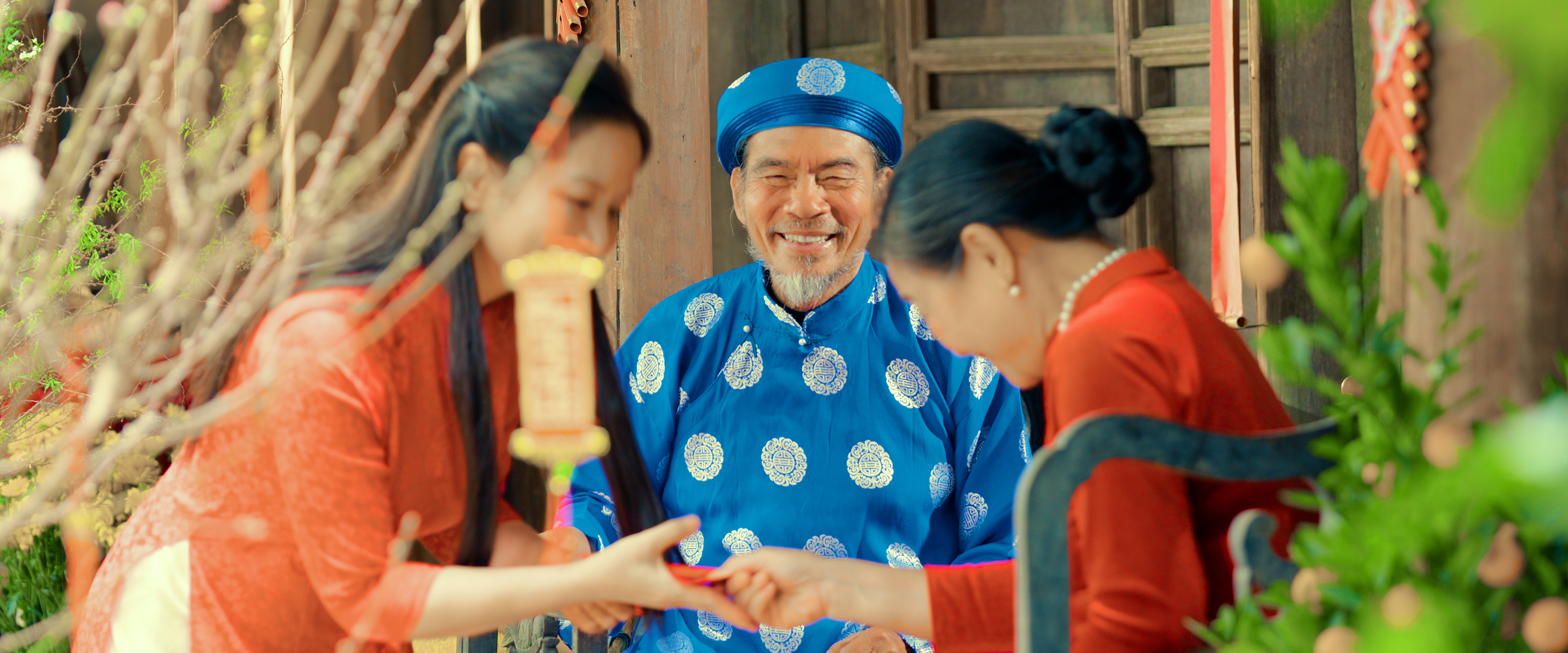  Tết Bình An Bên Nhau | Lưu Quốc Vượng x Vũ Diệu Thảo [Official Music Video]